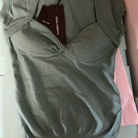 D&G top - Picture 4 of 8